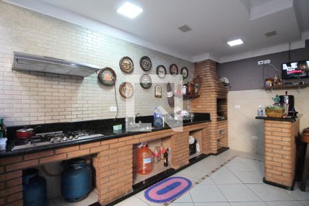 Casa à venda com 200m², 4 quartos e 2 vagasChurrasqueira e área de lazer 