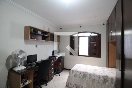 Casa à venda com 200m², 4 quartos e 2 vagasQuarto 4  