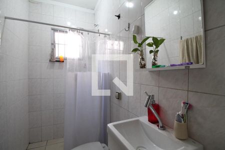 Casa à venda com 200m², 4 quartos e 2 vagasBanheiro da Suíte