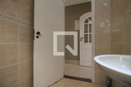 Casa à venda com 200m², 4 quartos e 2 vagasBanheiro 2