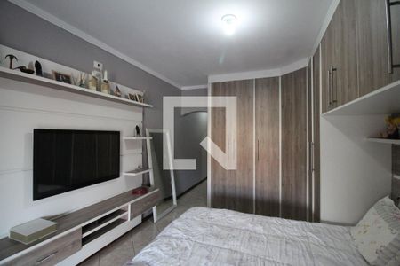 Casa à venda com 200m², 4 quartos e 2 vagasQuarto Suíte 1