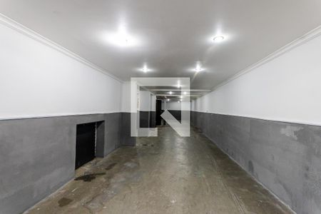 Garagem de casa à venda com 5 quartos, 320m² em Campestre, Santo André