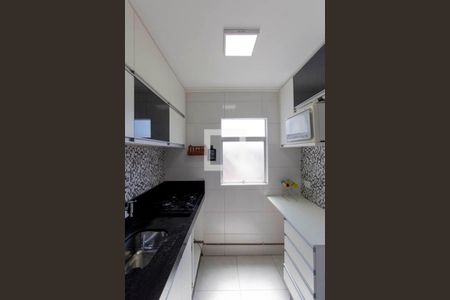 Cozinha de apartamento para alugar com 2 quartos, 63m² em Vila Aricanduva, São Paulo