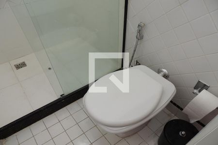 Apartamento à venda com 105m², 2 quartos e 1 vagaBanheiro da Suíte