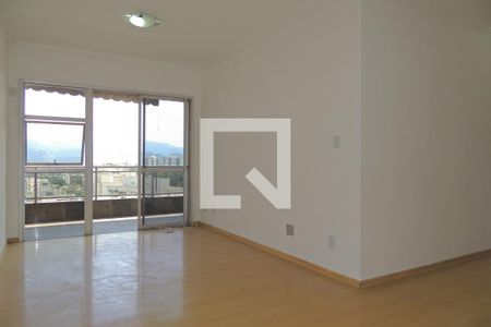 Apartamento à venda com 105m², 2 quartos e 1 vagaSala 