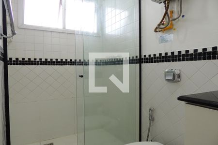 Apartamento à venda com 105m², 2 quartos e 1 vagaBanheiro da Suíte