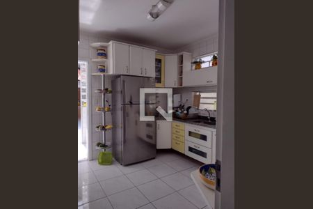 Casa à venda com 3 quartos, 150m² em Parque Sevilha, São Paulo