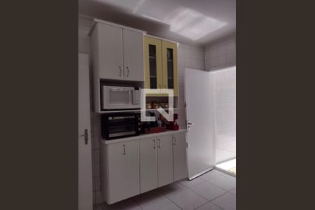 Casa à venda com 3 quartos, 150m² em Parque Sevilha, São Paulo