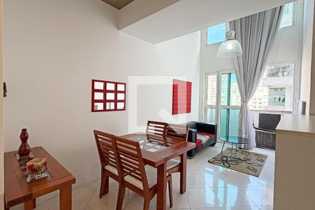 Sala de apartamento para alugar com 2 quartos, 130m² em Gonzaga, Santos