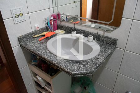 Apartamento para alugar com 175m², 4 quartos e 2 vagas Apartamento para alugar com 175m², 4 quartos e 2 vagasBanheiro