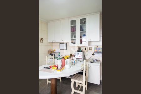 Apartamento para alugar com 175m², 4 quartos e 2 vagas Apartamento para alugar com 175m², 4 quartos e 2 vagasCozinha