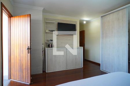 Casa para alugar com 840m², 4 quartos e 8 vagasSuíte