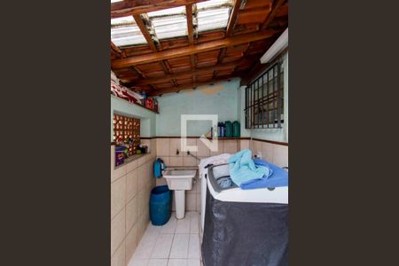 Casa à venda com 300m², 2 quartos e 2 vagasÁrea de Serviço