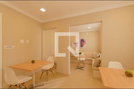 Apartamento à venda com 41m², 2 quartos e sem vagaÁrea Comum - Salão de Festas