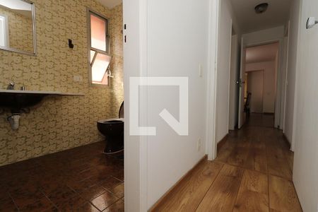 Apartamento à venda com 104m², 3 quartos e 1 vaga Apartamento à venda com 104m², 3 quartos e 1 vagaCorredor