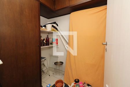 Apartamento à venda com 104m², 3 quartos e 1 vaga Apartamento à venda com 104m², 3 quartos e 1 vagaQuarto de Serviço