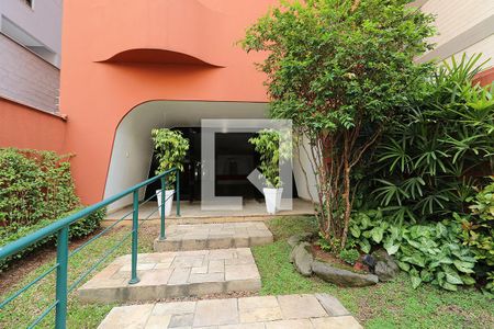 Apartamento à venda com 104m², 3 quartos e 1 vaga Apartamento à venda com 104m², 3 quartos e 1 vagaÁrea Comum - Jardim e Fachada