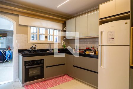 Casa à venda com 191m², 3 quartos e 2 vagas Casa à venda com 191m², 3 quartos e 2 vagasCozinha