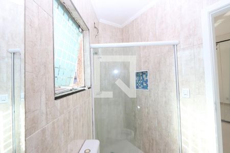 Banheiro de casa à venda com 2 quartos, 120m² em Jardim Piqueroby, São Paulo