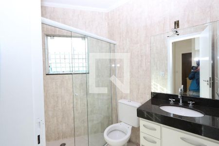 Casa à venda com 120m², 2 quartos e 5 vagasBanheiro