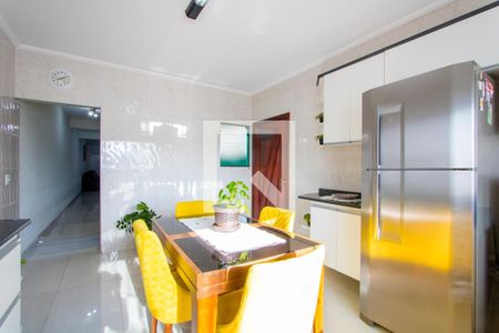 Casa à venda com 242m², 3 quartos e 2 vagasCozinha