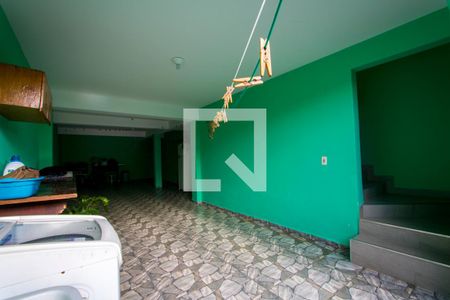 Casa à venda com 242m², 3 quartos e 2 vagasÁrea de serviço