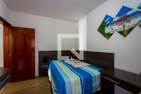 Casa à venda com 242m², 3 quartos e 2 vagasQuarto 3