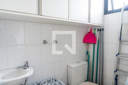 Apartamento à venda com 84m², 3 quartos e 2 vagasBanheiro de serviço