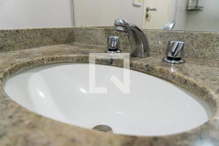 Apartamento à venda com 84m², 3 quartos e 2 vagasBanheiro da Suíte Detalhe