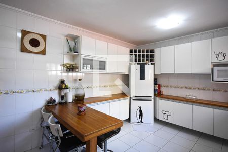 Casa à venda com 141m², 4 quartos e 4 vagasCozinha