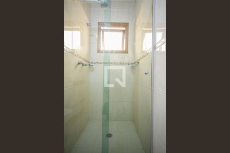 Casa à venda com 141m², 4 quartos e 4 vagasBanheiro suíte 2