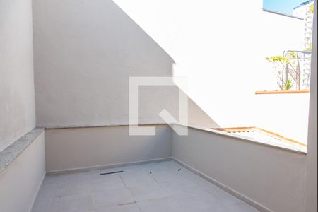 Casa à venda com 150m², 3 quartos e 2 vagasVaranda o quarto 2