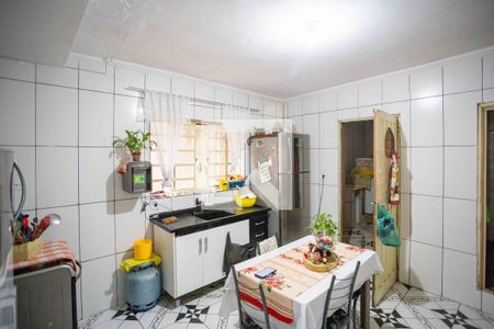 Casa à venda com 158m², 3 quartos e 2 vagasCozinha