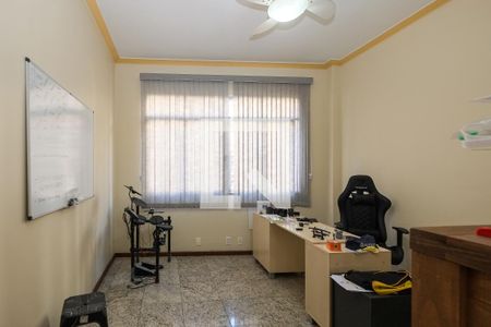 Apartamento à venda com 240m², 4 quartos e 1 vaga Apartamento à venda com 240m², 4 quartos e 1 vagaQuarto 2