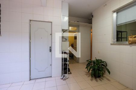 Apartamento à venda com 240m², 4 quartos e 1 vaga Apartamento à venda com 240m², 4 quartos e 1 vagaQuintal