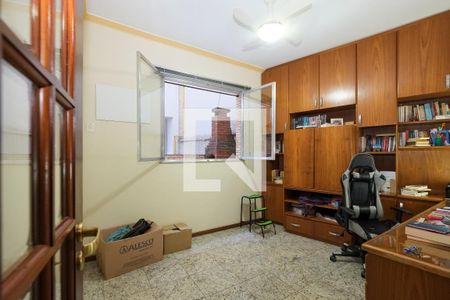 Apartamento à venda com 240m², 4 quartos e 1 vaga Apartamento à venda com 240m², 4 quartos e 1 vagaQuarto 1