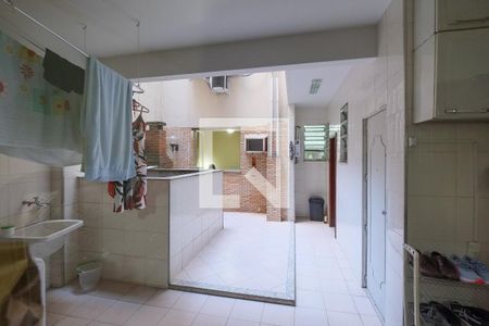 Apartamento à venda com 240m², 4 quartos e 1 vaga Apartamento à venda com 240m², 4 quartos e 1 vagaQuarto 5