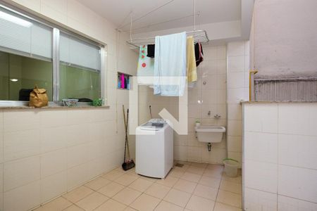 Apartamento à venda com 240m², 4 quartos e 1 vaga Apartamento à venda com 240m², 4 quartos e 1 vagaÁrea de Serviço