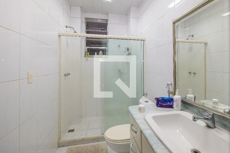 Apartamento à venda com 240m², 4 quartos e 1 vaga Apartamento à venda com 240m², 4 quartos e 1 vagaBanheiro Corredor