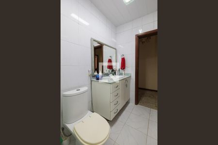 Apartamento à venda com 240m², 4 quartos e 1 vaga Apartamento à venda com 240m², 4 quartos e 1 vagaBanheiro Corredor