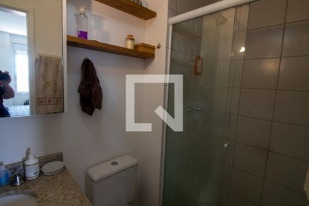 Banheiro de apartamento para alugar com 1 quarto, 32m² em Chácara Santo Antônio (zona Sul), São Paulo