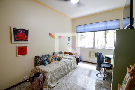 Apartamento à venda com 240m², 5 quartos e 1 vagaQuarto 3