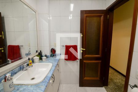 Apartamento à venda com 240m², 5 quartos e 1 vagaBanheiro 1