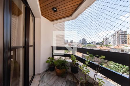 Apartamento à venda com 114m², 3 quartos e 2 vagas Apartamento à venda com 114m², 3 quartos e 2 vagasVaranda