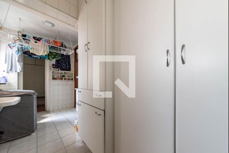 Apartamento à venda com 114m², 3 quartos e 2 vagas Apartamento à venda com 114m², 3 quartos e 2 vagasLavanderia