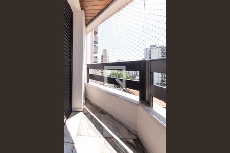 Apartamento à venda com 114m², 3 quartos e 2 vagas Apartamento à venda com 114m², 3 quartos e 2 vagasSacada da Suíte