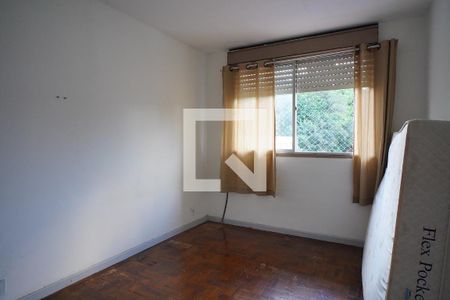 Quarto de apartamento para alugar com 1 quarto, 50m² em Rubem Berta, Porto Alegre