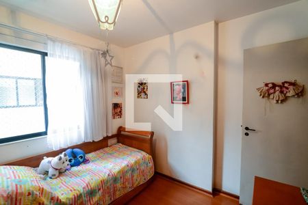 Apartamento à venda com 140m², 3 quartos e 2 vagasQuarto 2