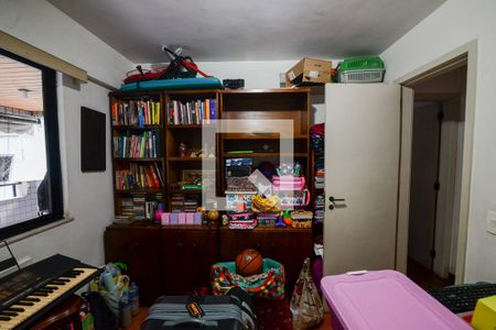 Quarto 1 de apartamento à venda com 3 quartos, 140m² em Tijuca, Rio de Janeiro
