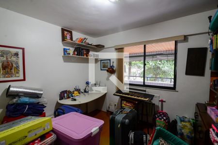 Quarto 1 de apartamento à venda com 3 quartos, 140m² em Tijuca, Rio de Janeiro